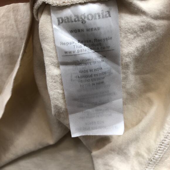 Patagonia Fitz Roy Bear Logo Organic Cotton Slim Fit T-Shirt Mens XL Tan - Picture 11 of 13